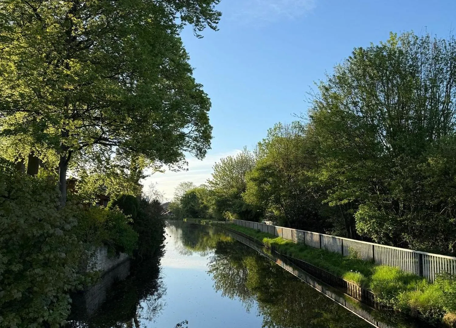 Canalside Lovely Location Walking Distance To East Riddlesden Hall Close To Worth Valley Railway , Haworth, Skipton, Ilkley & Backs On To The Leeds-Liverpool Canal Keighley Regno Unito