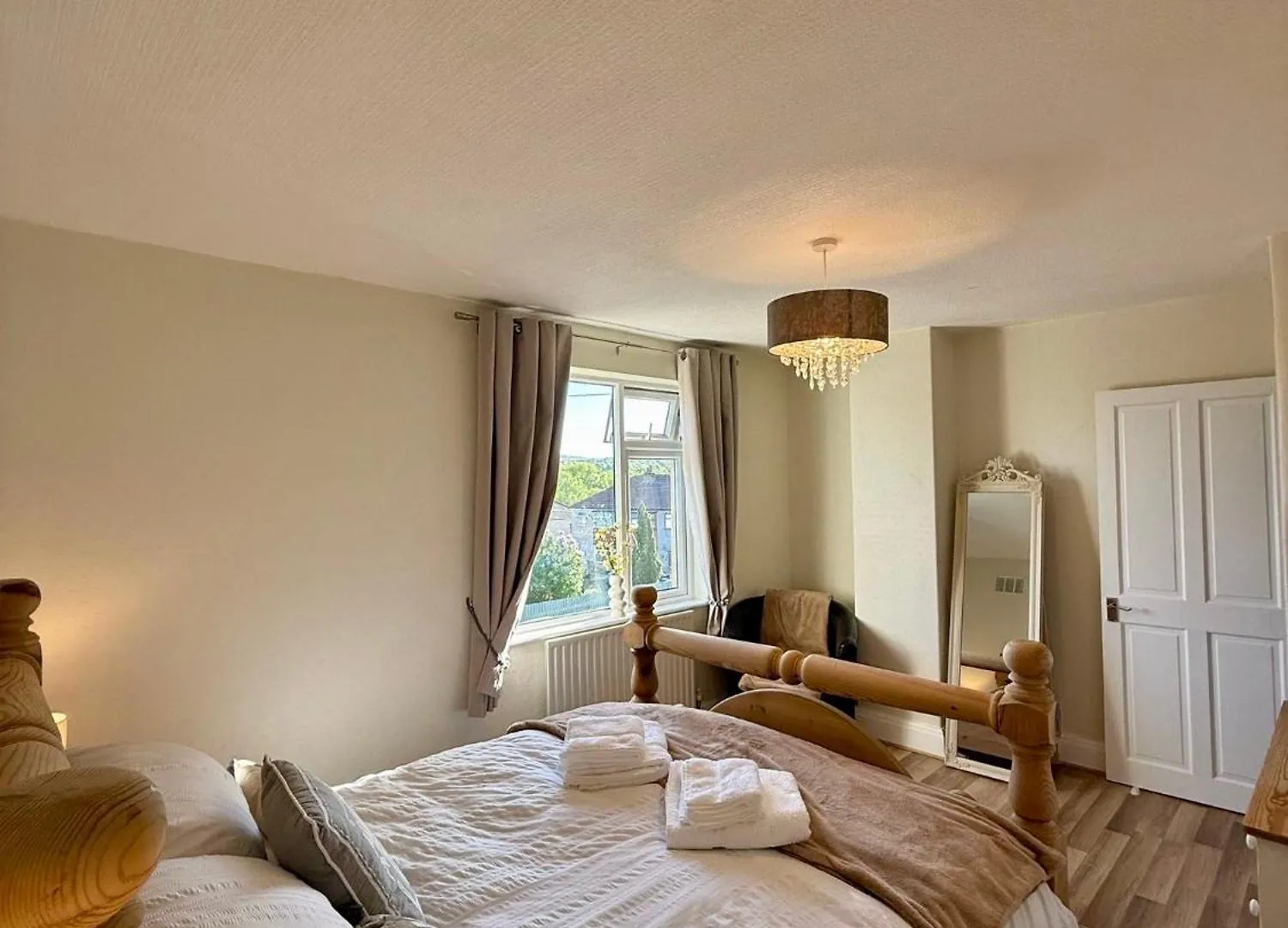 Vakantiehuis Canalside Lovely Location Walking Distance To East Riddlesden Hall Close To Worth Valley Railway , Haworth, Skipton, Ilkley & Backs On To The Leeds-Liverpool Canal Keighley Verenigd Koninkrijk